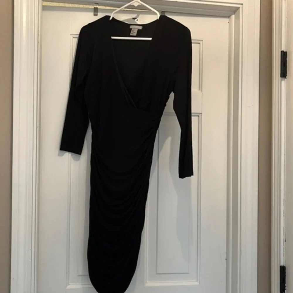H&M classic faux wrap v neck fitted black dress with ruching side detail small